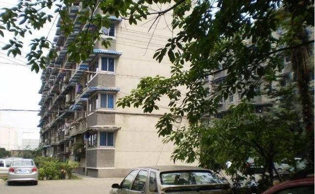 营康巷32号院3室2厅1卫西北朝向3000.00元/月出租