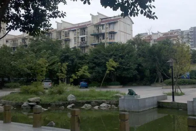 泉水人家一期2室1厅1卫南朝向1500.00元/月出租