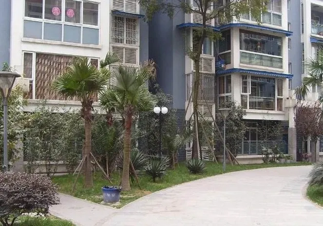 懋园西沿风景3室2厅2卫西南朝向2800.00元/月出租