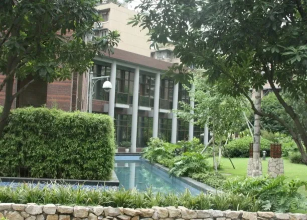 高地2室1厅1卫西朝向2400.00元/月出租