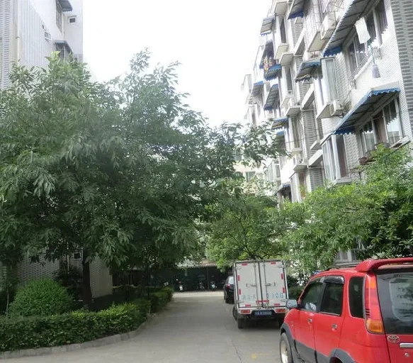 龙栖苑(龙泉)2室2厅1卫东南朝向1350.00元/月出租