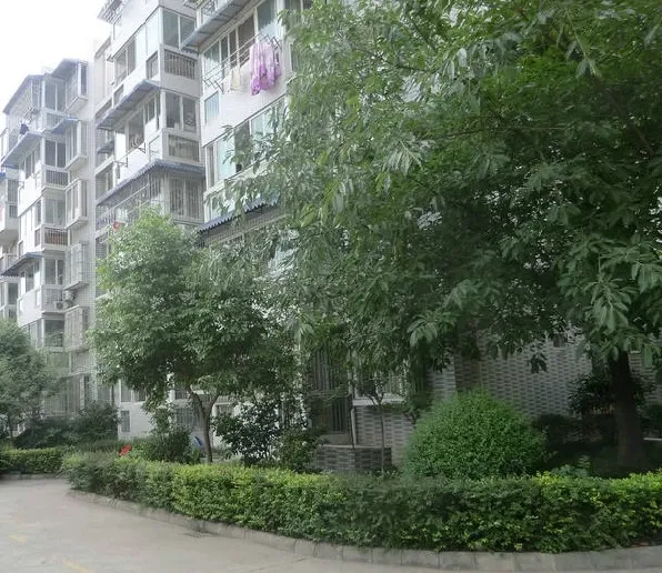 龙栖苑(龙泉)2室1厅2卫西南朝向1600.00元/月出租