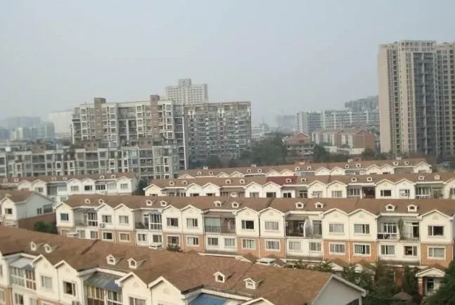 成都花园翠雍华庭3室2厅2卫东南朝向4000.00元/月出租