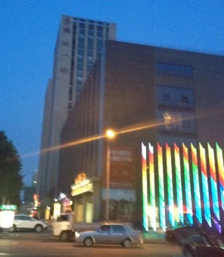 耀城广场 3室 2厅 111.3平米