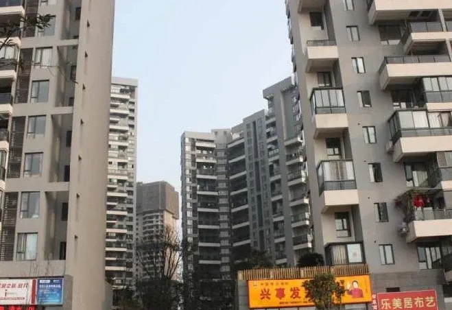 华都美林湾3室2厅1卫西南朝向2880.00元/月出租
