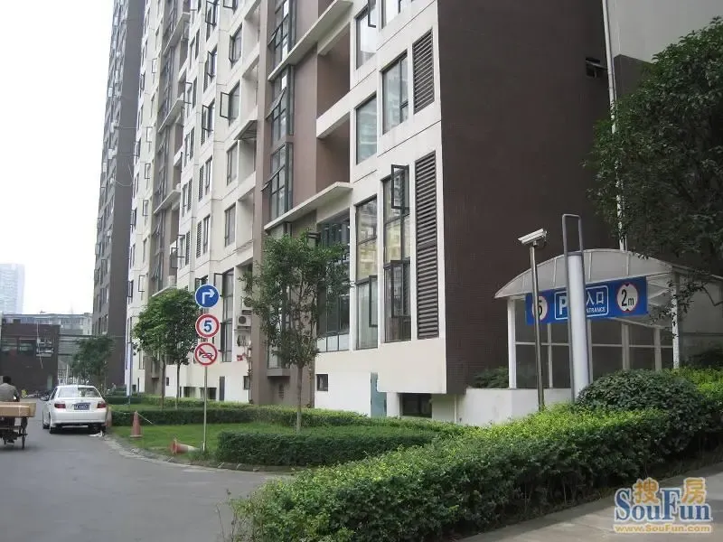摩卡筑3室1厅1卫东南朝向3630.00元/月出租