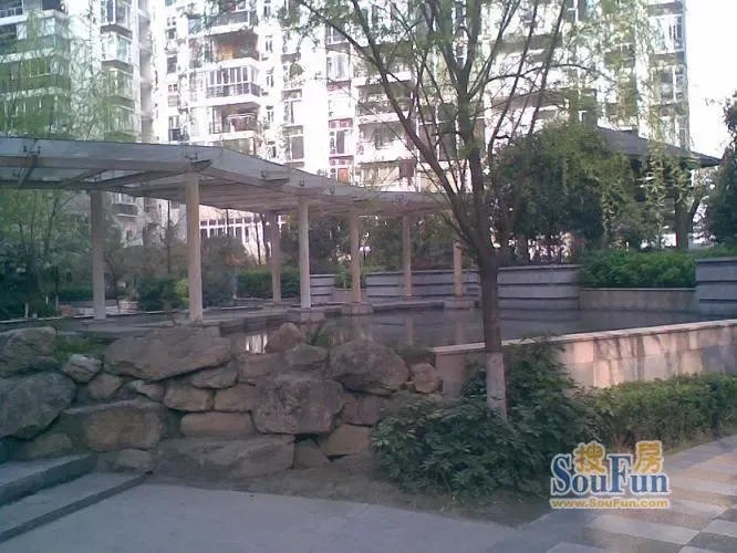 时代丽都美语2室1厅1卫东南朝向2800.00元/月出租