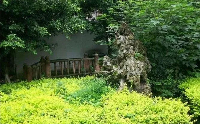 长顺苑南院2室1厅1卫南朝向1900.00元/月出租