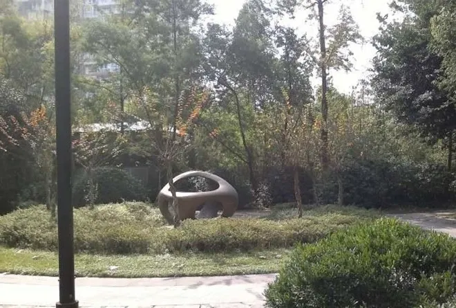 蓝谷地五期4室2厅2卫东南朝向3500.00元/月出租