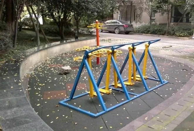 蓝谷地五期4室1厅2卫东北朝向3500.00元/月出租