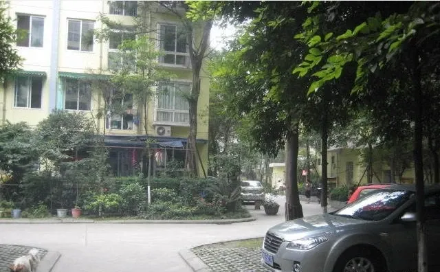 丽景欣城花语间3室1厅1卫东南朝向1800.00元/月出租