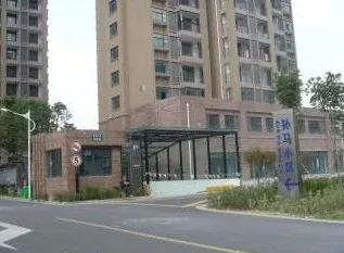 孙马小区3室2厅2卫南朝向3300.00元/月出租