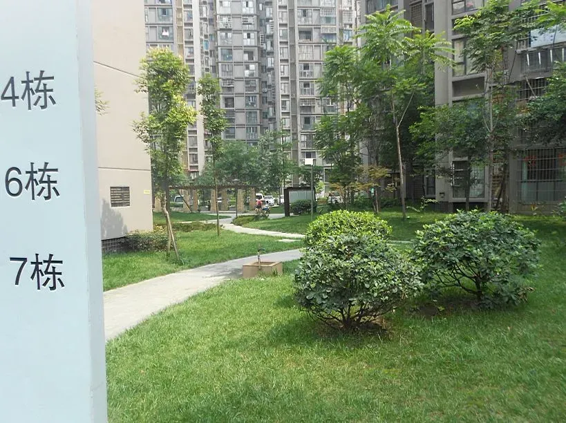 上东一号二期1室1厅1卫南朝向1800.00元/月出租