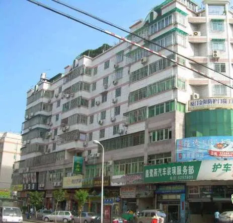 中福城3室2厅2卫南北朝向4800.00元/月出租