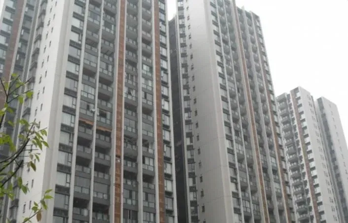 晶蓝半岛一期3室1厅2卫东南朝向5800.00元/月出租