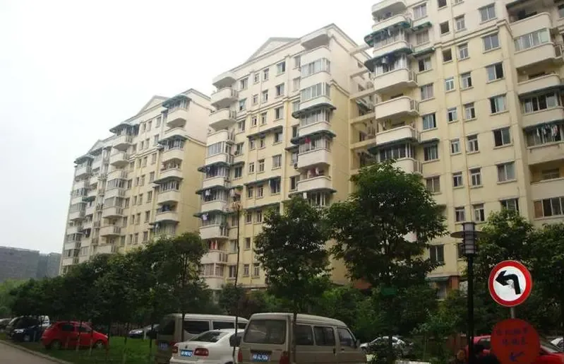 兴元丽园3室2厅1卫西南朝向2700.00元/月出租