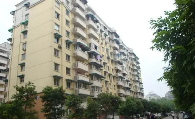 兴元丽园3室1厅1卫东南朝向2400.00元/月出租