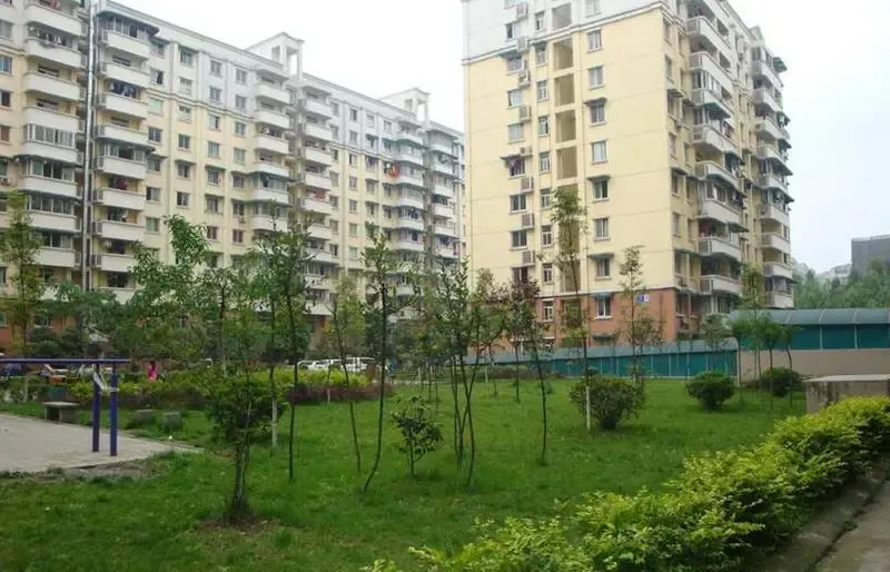 兴元丽园3室1厅1卫东南朝向2700.00元/月出租