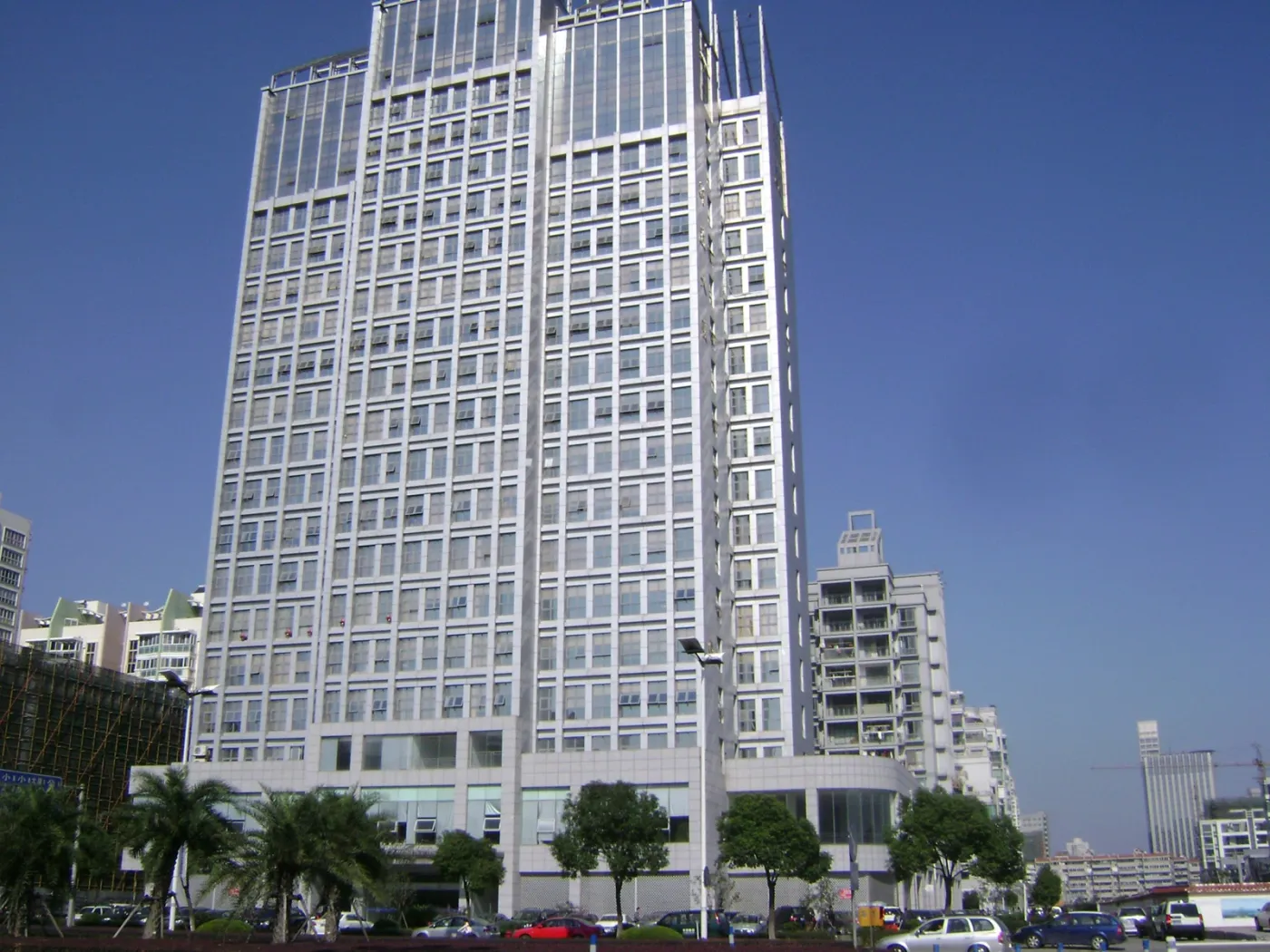 新益大厦3室1厅1卫南朝向3200.00元/月出租