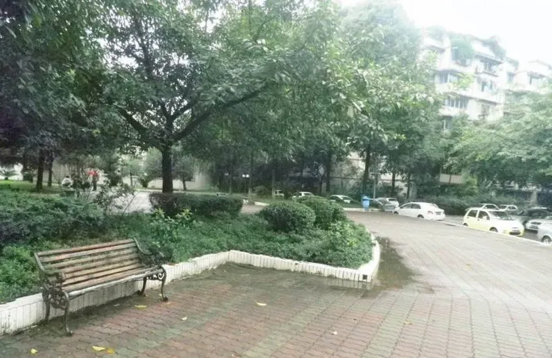二十一世纪花园一期3室1厅1卫东朝向2400.00元/月出租