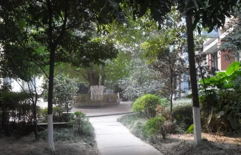 嘉瑞苑二期4室2厅3卫南朝向5800.00元/月出租