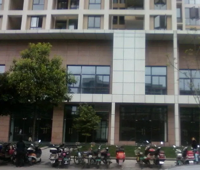 锦江明珠国际公寓1室1厅1卫南朝向2700.00元/月出租