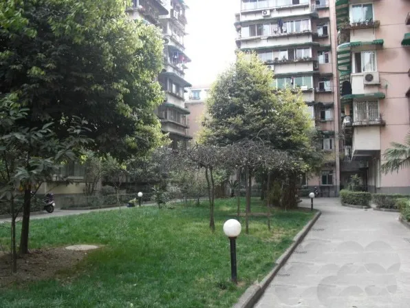 蜀馨苑A区2室1厅1卫南朝向1800.00元/月出租