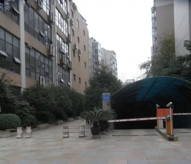 香木林新城4室2厅2卫东西朝向4900.00元/月出租