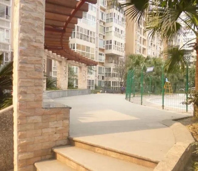 武侯国际花园1室1厅1卫西南朝向2100.00元/月出租