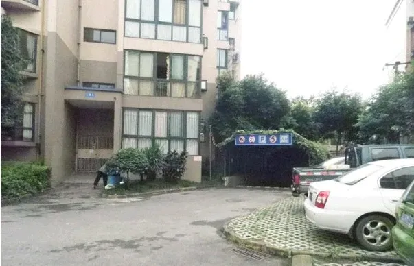 瑞通凯域2室2厅1卫东南朝向2300.00元/月出租