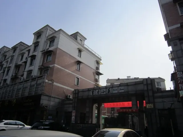 育才小区3室2厅2卫东朝向2500.00元/月出租