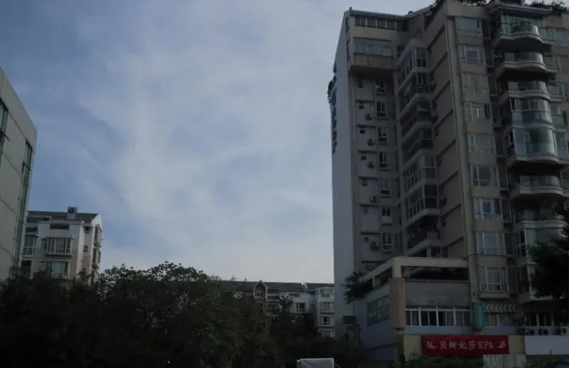 溢阳绿城5室3厅3卫南北朝向5500.00元/月出租