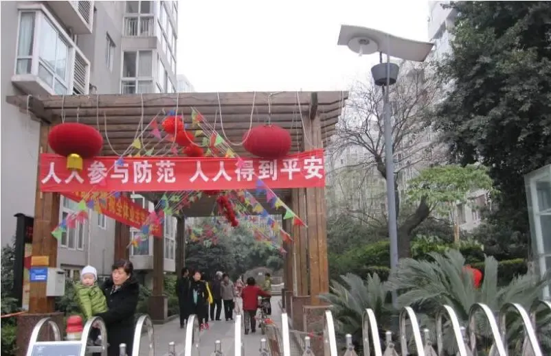 泰基花语廊2室1厅1卫东南朝向2700.00元/月出租