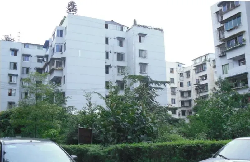 交大花园南苑2室1厅1卫东南朝向1900.00元/月出租