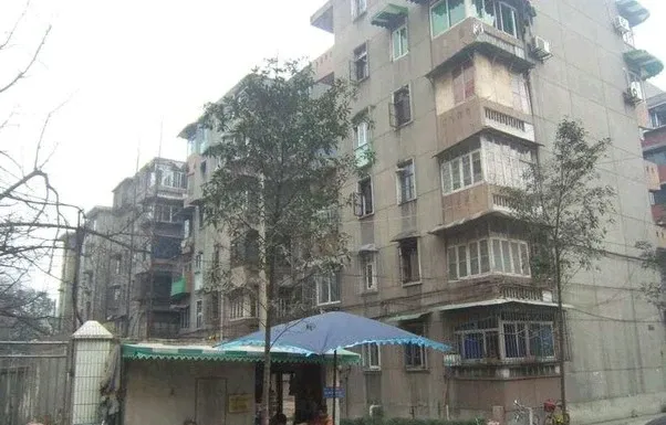 宁村2室1厅1卫东南朝向2500.00元/月出租