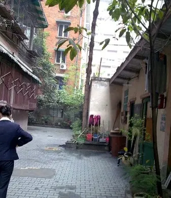 宁村3室1厅1卫东南朝向2400.00元/月出租