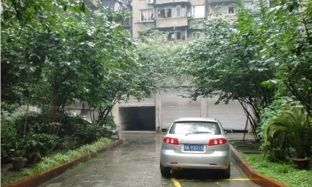 西御街小区3室2厅1卫南朝向3600.00元/月出租