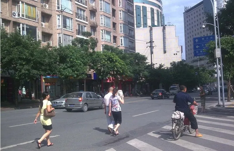 吉祥街14号院2室1厅1卫南朝向3000.00元/月出租