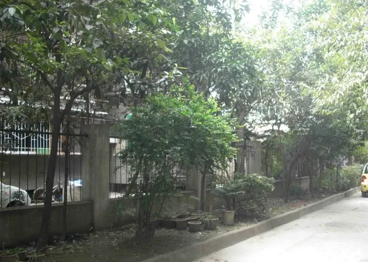 红花苑3室1厅1卫东南朝向2350.00元/月出租