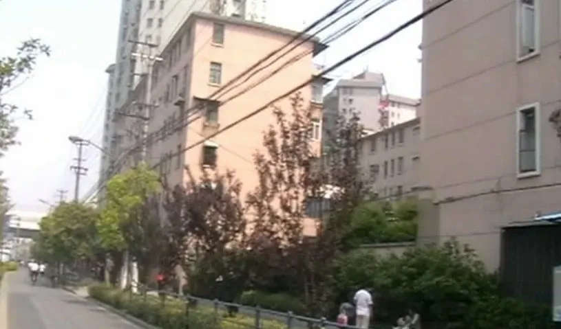 新光社区文景苑2室1厅1卫东南朝向2000.00元/月出租