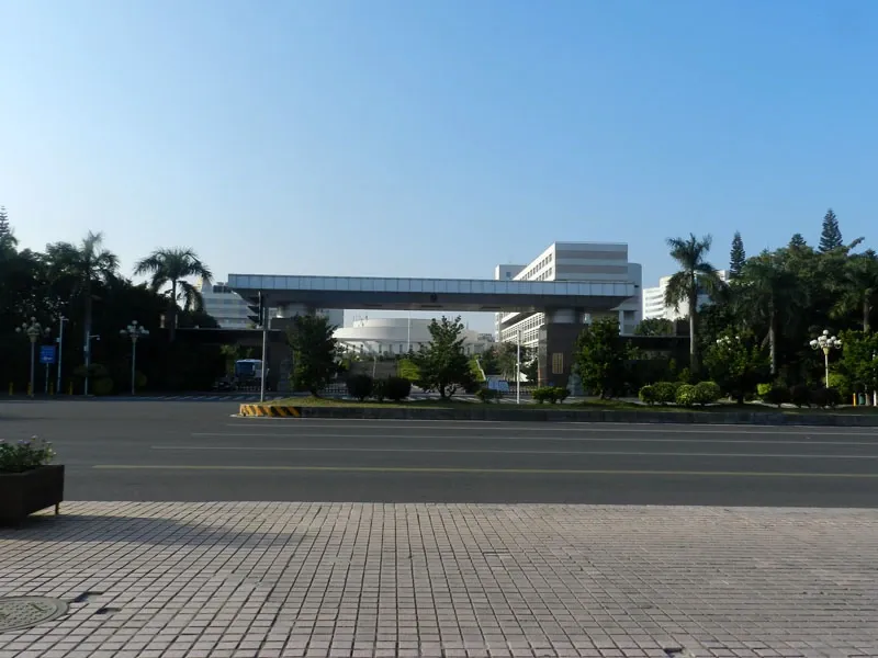 万科大厦龙岗区政府,步行到不到10分钟