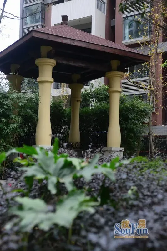 天际首府3室2厅2卫东南朝向3200.00元/月出租