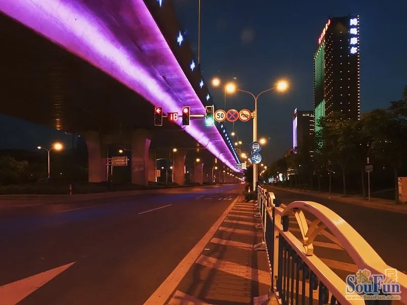 鸿鸣·摩尔夜景图20131120-南通搜房网