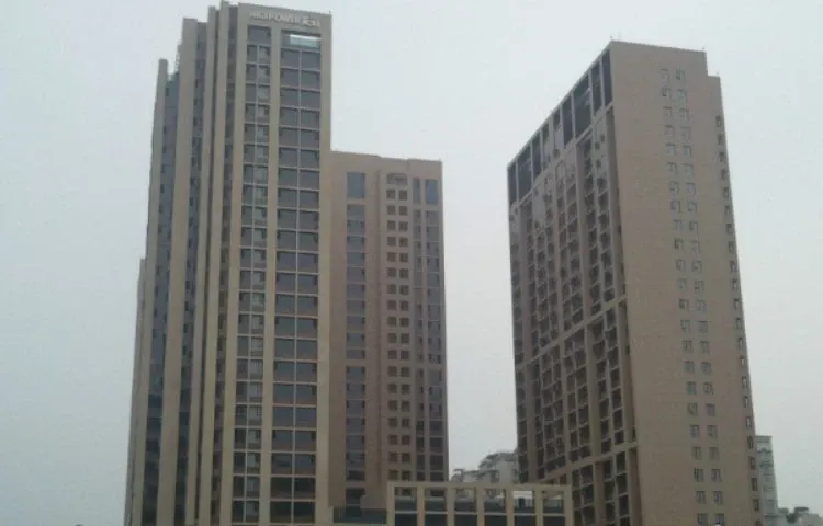 天祥广场1室1厅1卫东朝向3700.00元/月出租