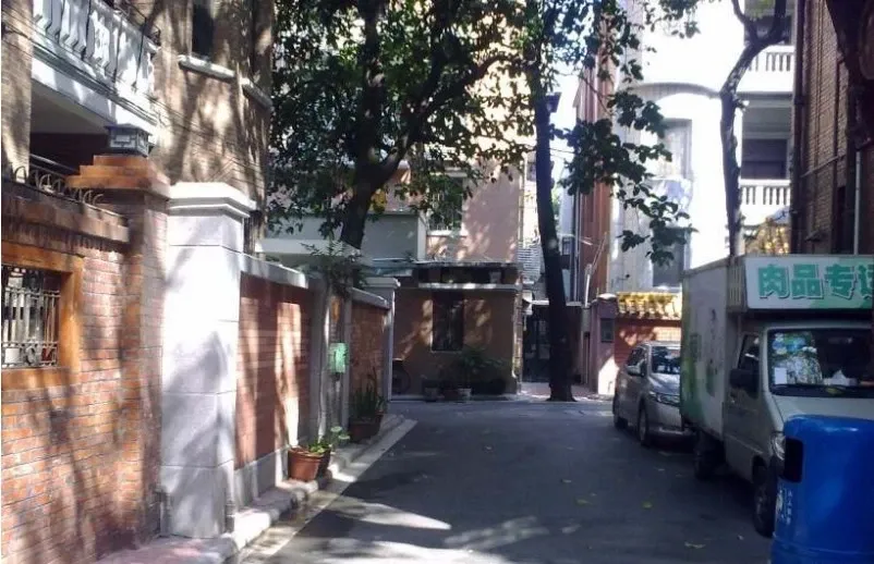 启明一马路小区2室1厅1卫南北朝向4200.00元/月出租