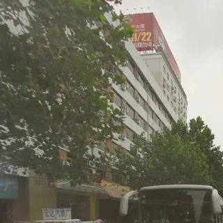 金铭苑1室1厅1卫南北朝向900.00元/月出租