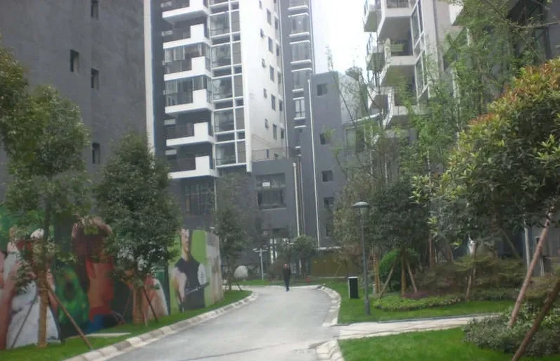 楠域丽景2室1厅1卫南朝向2200.00元/月出租