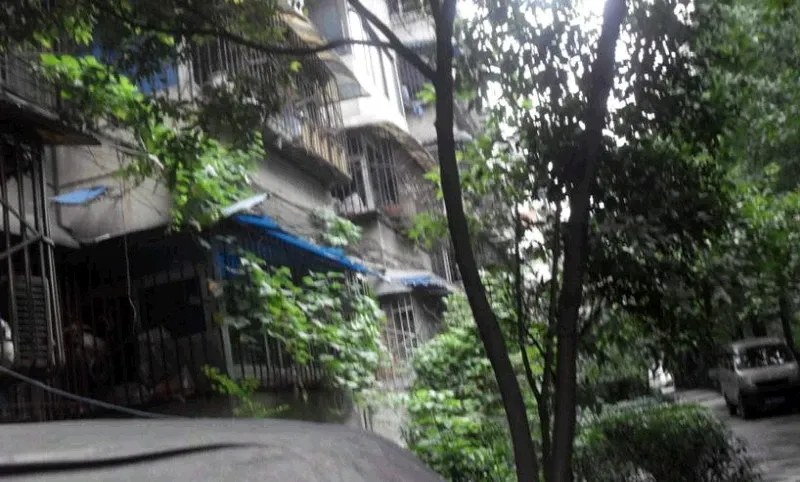 石人西路8号院1室1厅1卫南朝向1500.00元/月出租