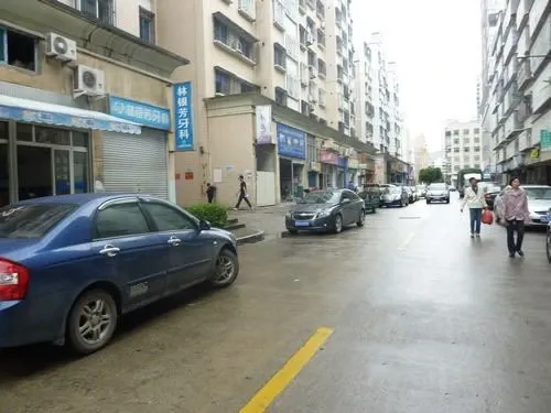 郑和花园一区4室1厅2卫南朝向2100.00元/月出租