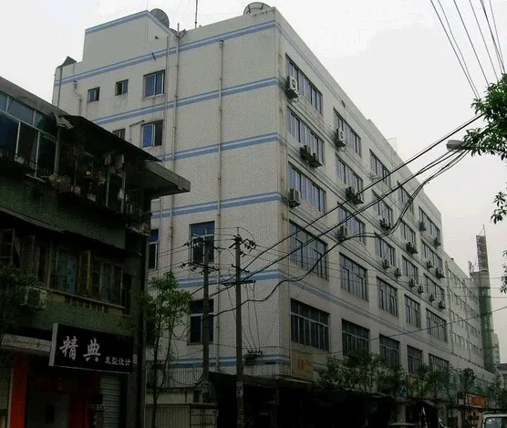 抚琴大厦3室2厅1卫南朝向2000.00元/月出租